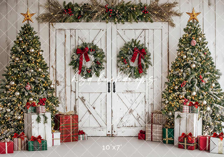 Festive Christmas Barn Doors