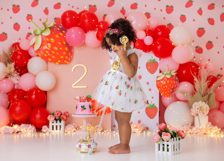 Fresita Cake Smash Backdrop