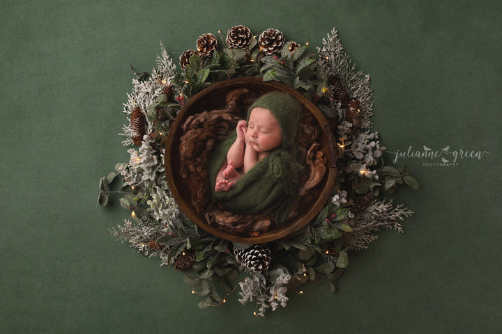 Festive Trimmings I | Newborn Composite - HSD Photography Backdrops 