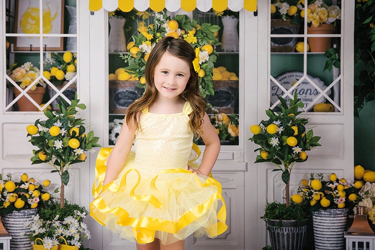 Lemon Theme backdrop for summer mini sessions photography